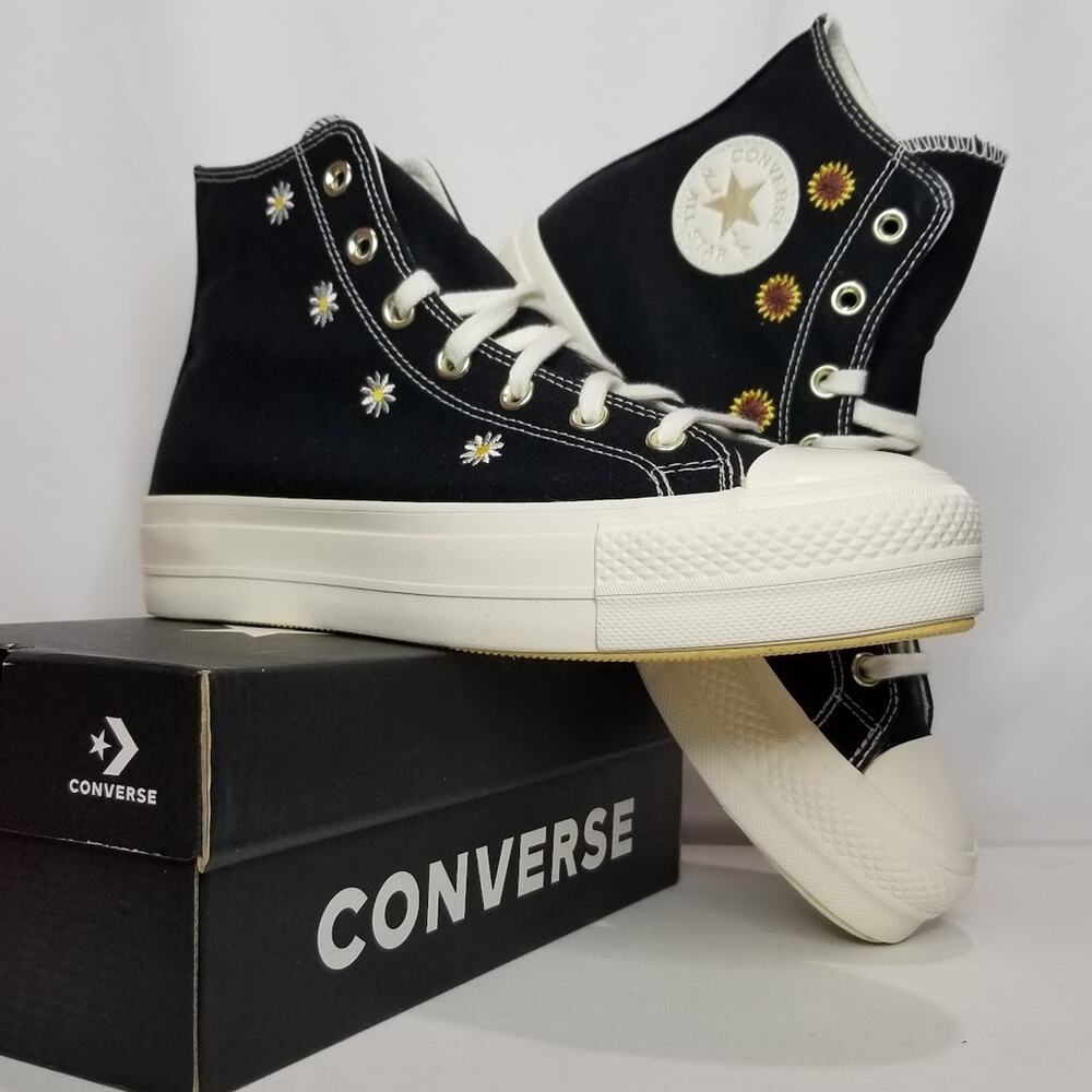 Converse Women's CTAS Lift Hi Tops Embroidered Daisy Size 10.5 A06115C NWT